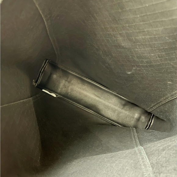 Bottega Veneta Intrecciato Cabas Tote Bag - Picture 5 of 11